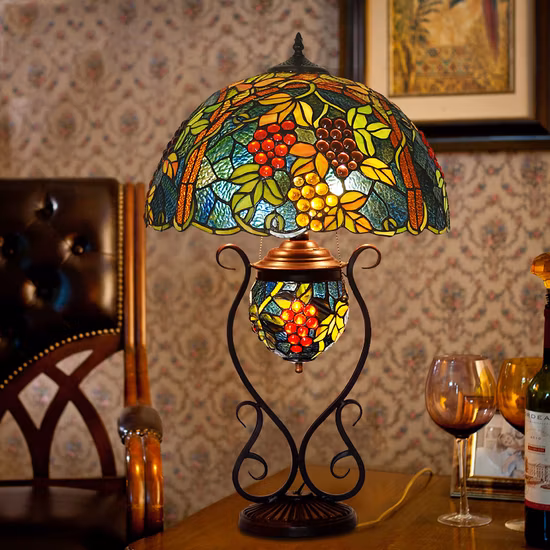 Lampe de table Tiffany, lampe de table de salon classique américaine faite à la main, lampe en vitrail (WH
